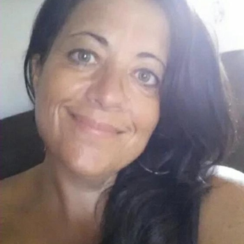 Contact met zuipschuit, 54 jarige Vrouw uit Friesland