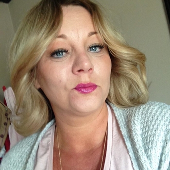 Contact met Marindi, 48 jarige Vrouw uit Noord-Holland