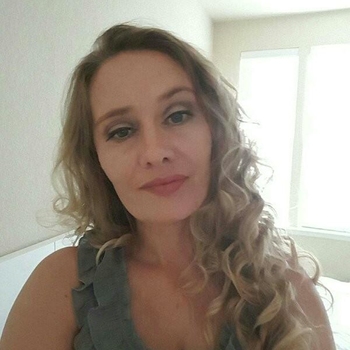 Contact met groenlicht, 51 jarige Vrouw uit Zuid-Holland