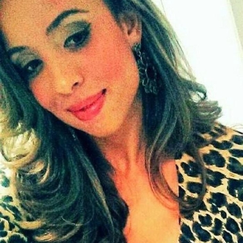 Contact met naima, 38 jarige Vrouw uit Groningen