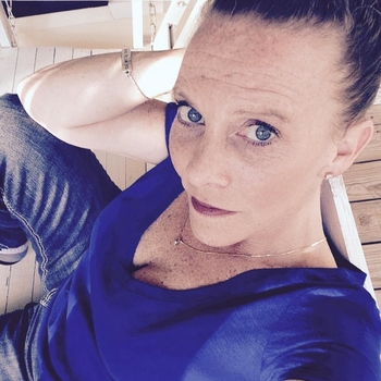 Contact met AnnMiek, 54 jarige Vrouw uit Oost-vlaanderen