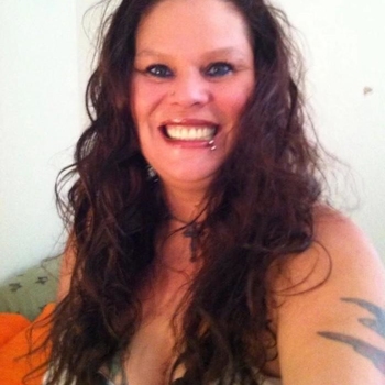 Contact met LisanneW, 49 jarige Vrouw uit Zuid-Holland